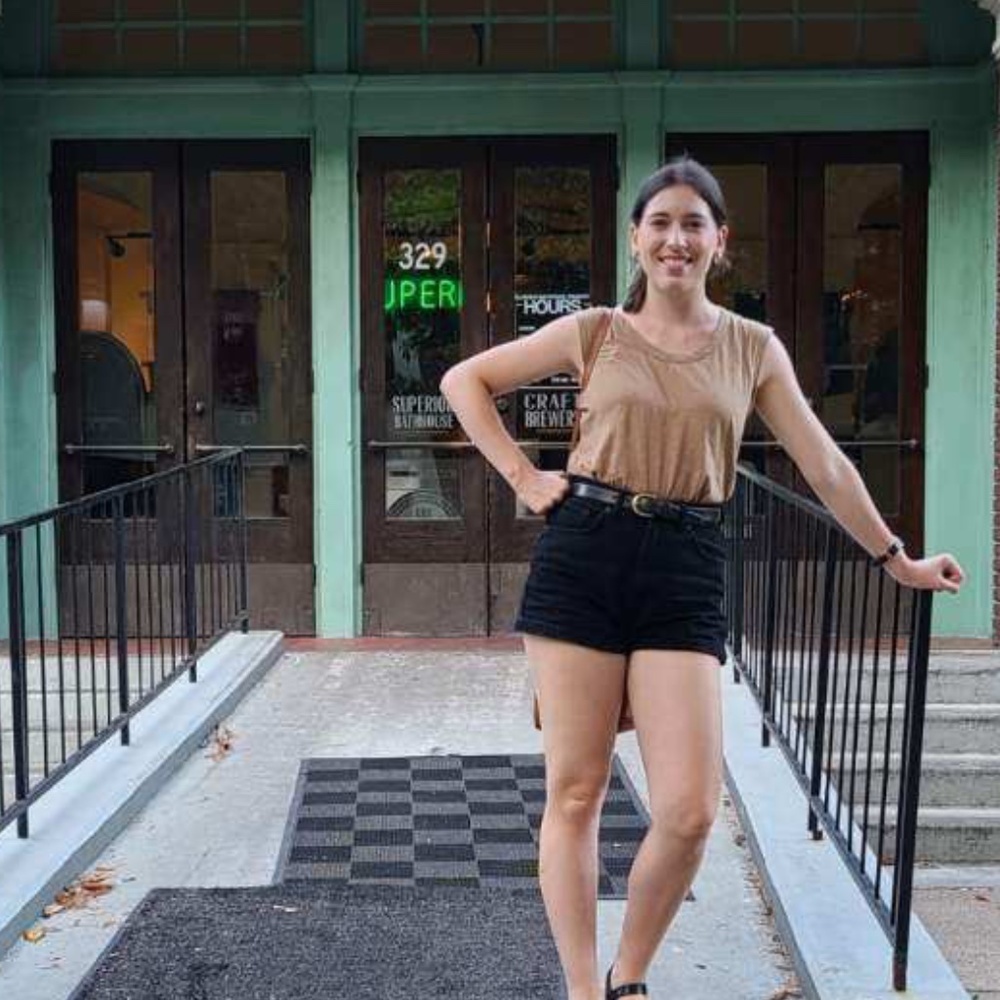 Meet your Posher, Victoria